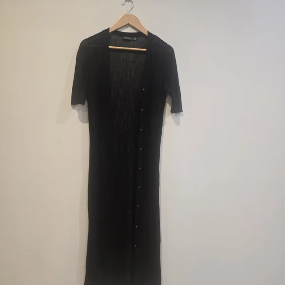 Chic Black Button-Front Cardigan - Picture 1 of 3